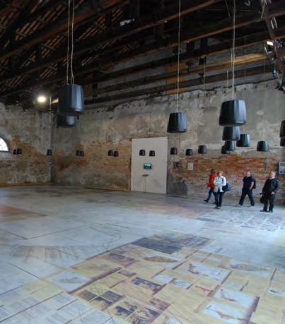 13. szombat 9:00-18:00 a kiállítás megtekintése (Arsenale) Október 14.