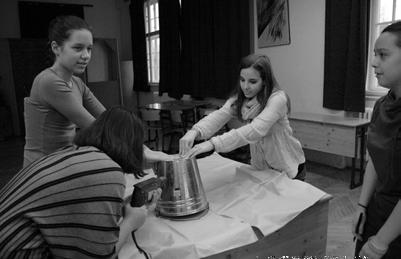The students particularly enjoyed this part because they were happy to get the opportunity to be creative and to work with their two hands.