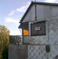 Self-built summer shelters and open kitchens are a very common scene for most of us.