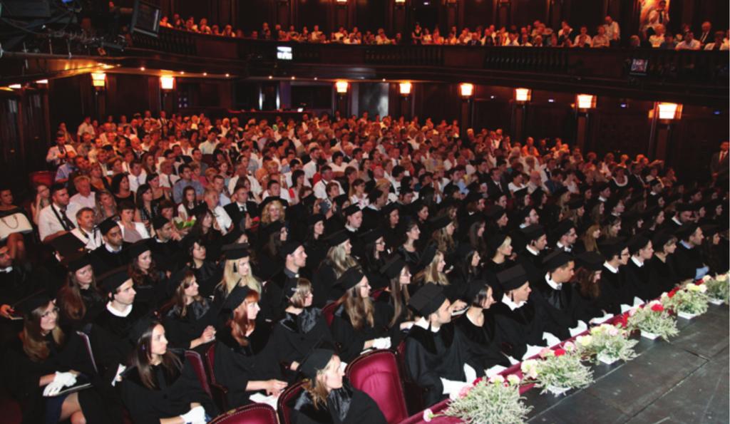 494 GYÓGYSZERÉSZET 2014. augusztus HÍREK A SZAKMAI ÉS TUDOMÁNYOS ÉLET HÍREI GYÓGYSZERÉSZDOKTOR AVATÁS A SEMMELWEIS EGYETEMEN 2014. JÚLIUS 6.