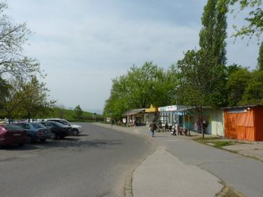 funkcionáljanak, a megfelelő infrastruktúra (tartózkodó, mosdó stb.) kiépítése szükséges.