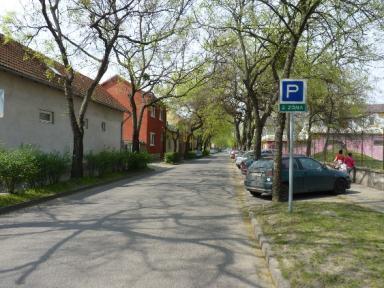 Előfeltételek feladata a gépjárműtárolás. Kapcsolódó projektek Piac téri mélygarázs átadása 1.1.4 Kínálati közösségi közlekedési fejlesztések a helyközi autóbusz-közlekedésben 2.