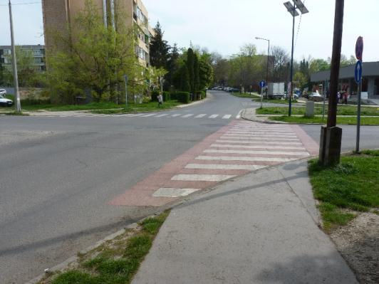 egyéb veszély térképes előjelző stb. A táblázás ésszerűsítése, egyszerűsítése szükséges. 2. sz. főút 37 kmsz.
