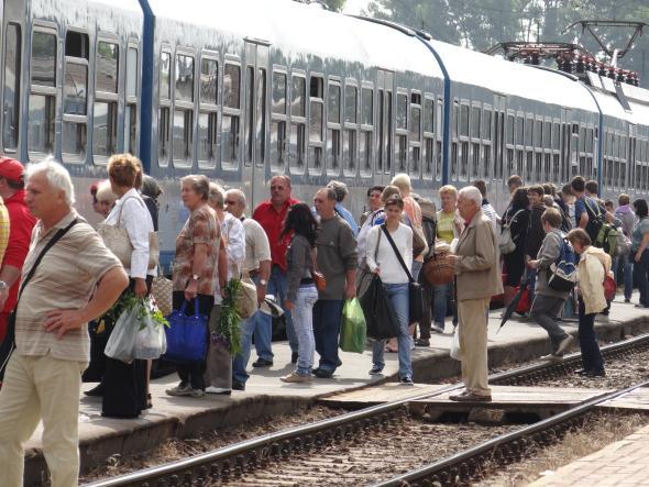 2.3.1.3 Hálózat, menetrend 70 Budapest Vác Szob-vasútvonal A Budapest Vác Szob-vasútvonal, a fővárosi agglomeráció (és egyúttal az ország) egyik legnagyobb utasforgalmú elővárosi vonala.