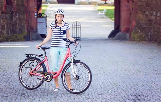 CITY 28 26 16,1 Kg 15,9 Kg 16,1 Kg 15,9 Kg 28 26 CITY CITY 7G 169 990 Ft CITY 7G 169 990 Ft Alu 6061 HT, 44/46 cm Shimano - SL7S Shimano - DH3 Alu 6061 HT, 44/46 cm Shimano - SL7S Shimano - DH3