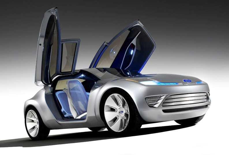 méterre oldalirányba ki is emelkednek, 131. Koenigsegg mielıtt függıleges helyzetben megállnak.