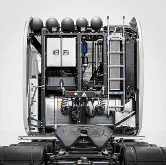 Hogy ez miként lehetséges, megmutatja az Actros 250 tonnáig, például a Mercedes PowerShift 3 váltóautomatikával, használathoz optimalizált menetprogramokkal, 16 sebességgel és a turbó retarder