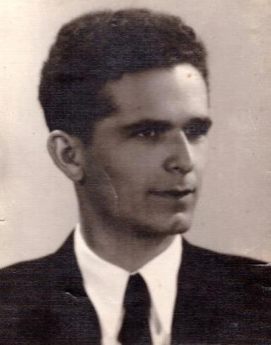 4 Interjúalany neve: Édesapám diplomaképe Kolozsvár A fénykép készítésének éve: 1951. július 1. A képen: Szabó József Ez a kép 1951. július 1-jén készült, ez édesapám kibocsátásának az ideje.