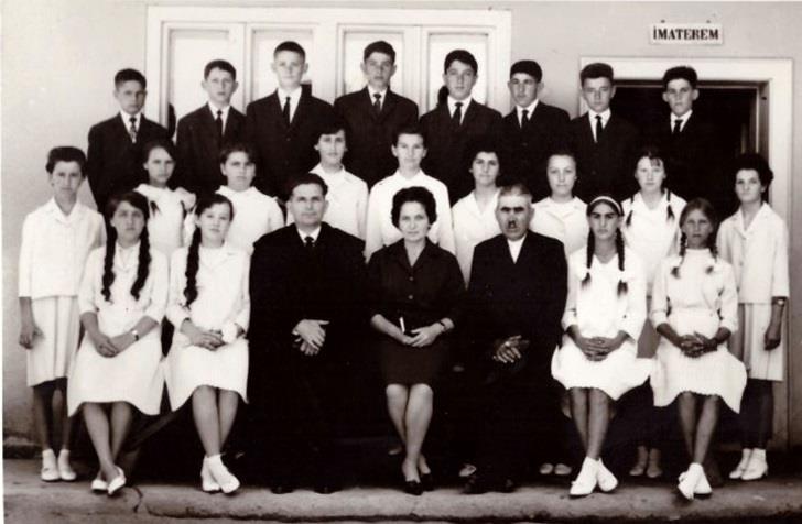 8 Interjúalany neve: Édesanyám utolsó szolgálata Uzon A fénykép készítésének éve: 1967. július 2.