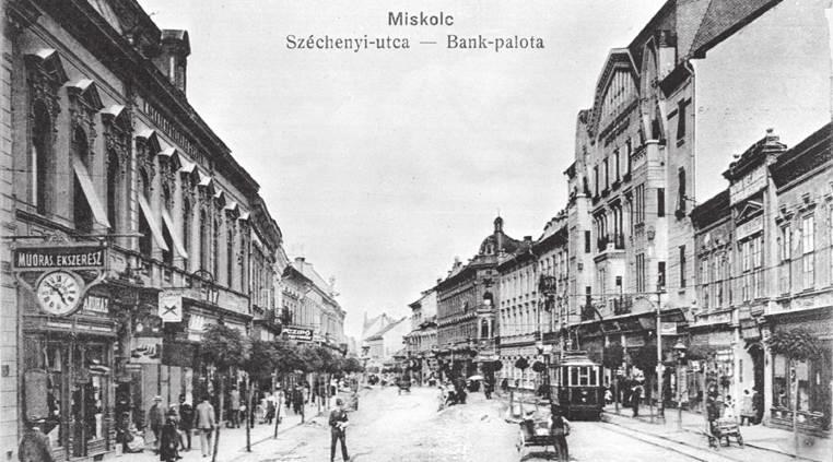 kocsit is kiállítottunk. (7. kép) A közlekedési eszközöket előállító gyárakban az ipar számos szakmáját kellett csoportosítani a feladatok végrehajtásához.