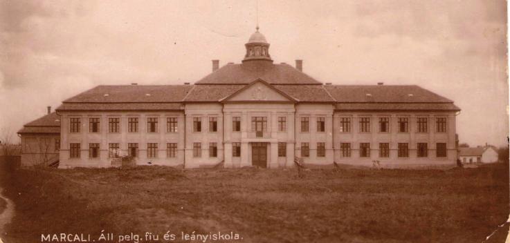 4. kép A marcali állami polgári fiú- és leányiskola épülete.
