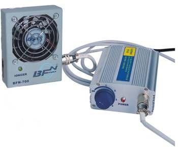 50 IONIZERS / IONIZÁTOROK BFN-700 MINI DC Ionizing Blower / MINI DC Ionizátor Supply Power: AC 220V / 50 Hz Operating Current: 0,015A (at the highest speed) Maximal air output: 85 CFM Effective