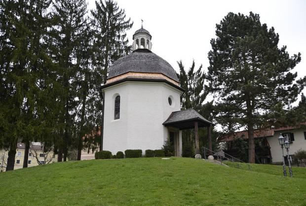 Hol található a képen látható kápolna? Néhány érdekesség A dal 2011 óta Ausztria szellemi kulturális örökségének része.