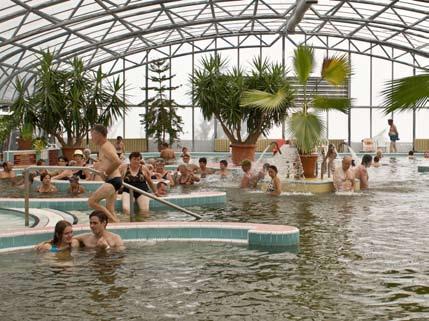 Berekfürdő Thermal & Outdoor Bath Lying on the edge of Hortobágy Nature Conservation Park, the quiet village with its cosy atmosphere enjoys a reputation for its curative thermal water known as the
