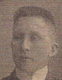 Dénes Ferenc sütőmester, (saját ház) 1895-ben Orosházán született, géplakatos szakmát tanult, majd áttért a sütőiparra. 1929 óta dolgozik, kizárólag házi kenyérsütéssel foglalkozik.
