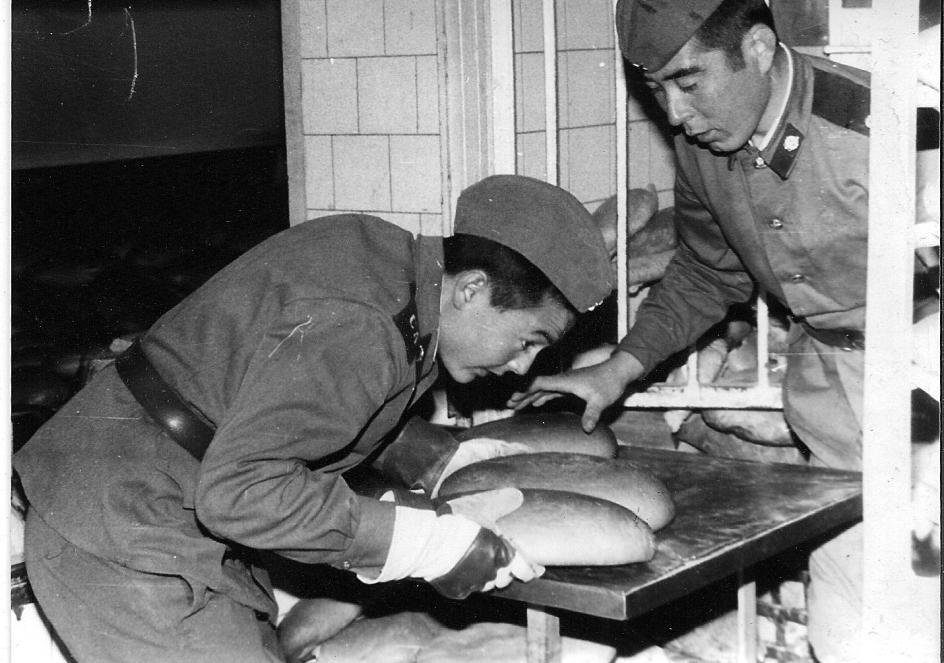 szuharin Átalakulás. 1964. április 1-én a kerületi sütőipari cégek összevonásával megalakult a Fővárosi Sütőipari Vállalat, mely 1992.