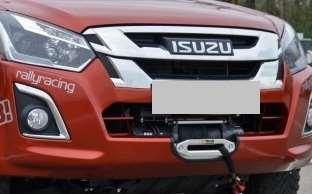 Maxwinch RS12000C 9,5 mm szintetikus kötéllel Maximális terhelhetőség:5440 kg motor: 5,4 lóerő, szintetikus kötél hossza: 30m A szett tartalma: