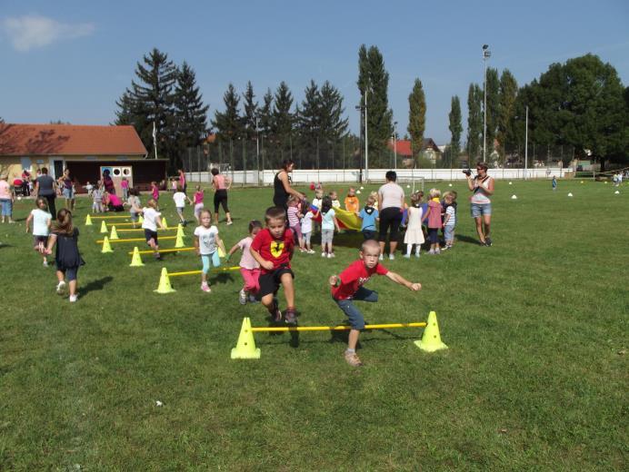 Ha valami sikeres, azt tovább kell vinni. Már megbeszélés alatt van a következő nevelési év is, hogyan folytatjuk a kapcsolattartást. 2.4.