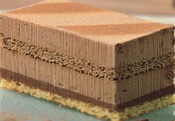 ) Holliday kelyhek / 95 g (6 db/krt) Terracotta SZELETELT TORTÁK Sacher torta 1000 g Epres sajttorta (Cheesecake) 1200 g Torta