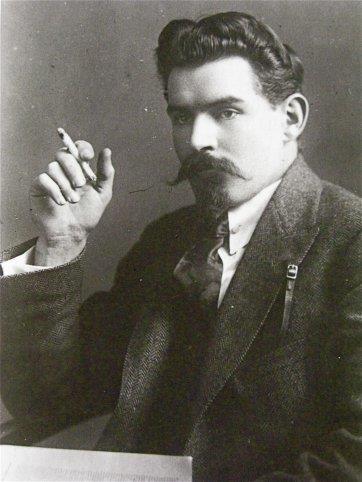 Mikola Hviljovij (Fityiljov) (1893 1933) több ukrán irodalmi közösség alapító tagja. 1925-ben létrehozta az Proletár Irodalom Szabad Ukrán Akadémiáját.