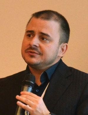 termék mennyisége, mind pedig a vállalat vagy a termék hírnevének csorbulása miatt. Az áru fizikai áramlása során a nyomon követésre vonatkozó legfontosabb kérdések: a Ki?, a Hol? és a Mit?