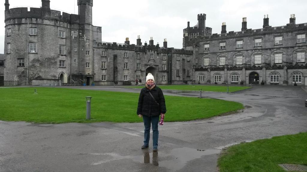 Glendaloughba és Kilkennybe kirándultunk busszal.