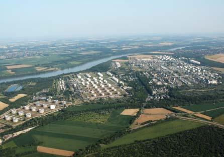 116. ábra A nagy arányban helyesen településhez, de nem megfelelő kistájhoz sorolt helyszínek felvételei (Százhalombatta, olajfinomító, Biatorbágyi Viadukt), de ennek ellenére a