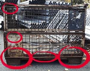 acéldrót-rács kiszakadt vagy erősen elhajolt Hiányzó vagy eltört deszka