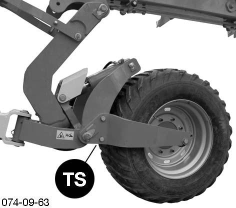 Csak akkor, ha a Traction Control opció fel van szerelve: Nyomás leengedése: - A zárócsapot (Ab1) fordítsa hátra, hogy a Traction Control-t deaktiválja.
