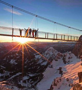 TRAVEL 2017/18 2017/18 TRAVEL Flying fox pálya Bad háztetői felett. Kikapcsolódás Bad ban Max Steinbauer Raffalt (Dachstein) SKI AMADÉ MADE MY DAY Absolut Park: a tökéletes hely a Ski amadéban.