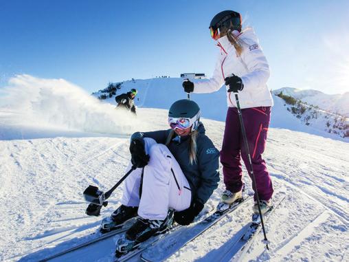 SALZBURGER SPORTWELT 2017/18 2017/18 SCHLADMING- DACHSTEIN HATÁRTALAN SÍÉLMÉNYEK /Georg Knaus CSALÁDI SÍPARADICSOM A ideális választás a családoknak.