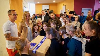 Szintén októberben részt vettünk barátainkkal a Rotary-sétán. Október végén vendégül láttuk azon soproni borászokat, akik boradományaikkal segítik az Adventi vásárban történő adománygyűjtésünket.