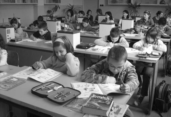 2008. NOVEMBER GÚTAI HÍRÖZÖN 3 V. Regionális Pedagógiai Napok (Folytatás az 1. oldalról) Október 23-án szakelõadásokon vettünk részt.