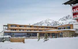 Falkensteiner Hotel Sonnenalpe 4* Sílift: 150 méter Síbusz: nincs A Hotel Sonnenalpe Nassfeld 1500 méter tengerszint feletti magasságban, közvetlenül a sípálya és a felvonók mellett található.