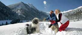 Különlegessége: snowboardosoknak funpark, éjszakai sízés, kivilágított szánkópálya, 80 km sífutópálya (Leogang-Saalfelden) Aprés ski: több mint 40 hütte, hóbár, pub és diszkó kínál szórakozást.