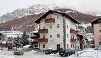 Bormioban minden évben Alpesi Sí Világkupa futamokat is rendeznek. Bormio saját síterepén 50 kilométeres összefüggő sípályarendszert lehet használni.
