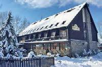 Hotel Agro 2* Vel ka Lomnica Legközelebbi síterepek: Tátralomnic 9 km, Ótátrafüred 13 km, Bachledova Dolina 24 km, Lopusna dolina 18 km, Zdiar 25 km.