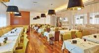 01 2+1 fős apartman (2 fő esetén) 52 95 63 74 52 4+1 fős apartman (4 fő esetén) 105 190 126 147 105 Pótágy/éj 10 10 10 10 10 Részvételi /fő/éj Félpanziós