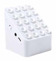 karpánttal. A termék micro USB töltő kábelt tartalmaz.