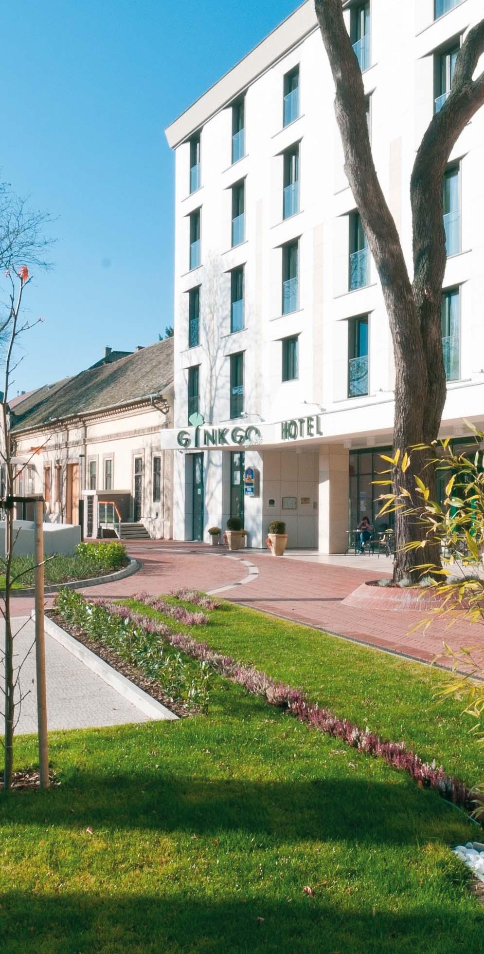 Hódmezővásárhely belváros A hódmezővásárhelyi Ginkgo Hotel környezetének kialakítása Hódmezővásárhely Önkormányzata LAND-A Kft., Andor Anikó, Ybl-díjas táj- és kertépítész Schmidt gép 2001 Kft. 2010.