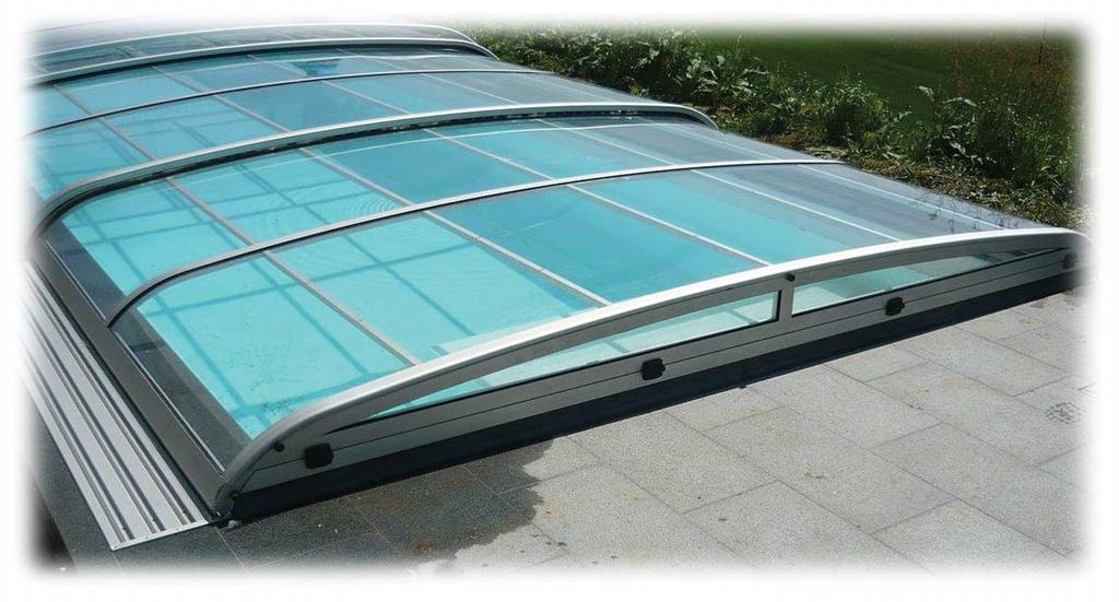 KEREX SAFE & CLEAR KX-5 MEDENCEFEDÉS KEREX SAFE & CLEAR KX-5 POOL COVER Biztonság: folyamatos viharbiztosítási rendszer, járható felületû eloxált sínpályák, pontos és könnyen kezelhetô szegmens