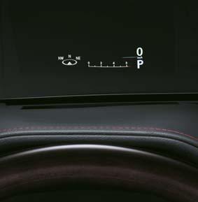 n EXTRA SZÉLES HEAD-UP DISPLAY Színesben vetíti a szélvédőre a jármű adatait, közvetlenül az Ön látóterébe.