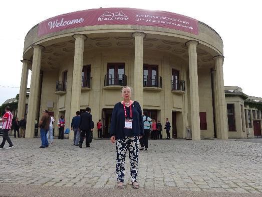 Hall (Hala Stulecia), az UNESCO világörökség címét elnyert konferenciaközpont, amely ugyan nem a megszokott modern, minden technikai feltétellel felszerelt épület (bár az IFLA minden szükséges