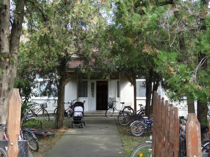 A vizsgálat készítésének idején az óvoda felújítása folyamatban van.