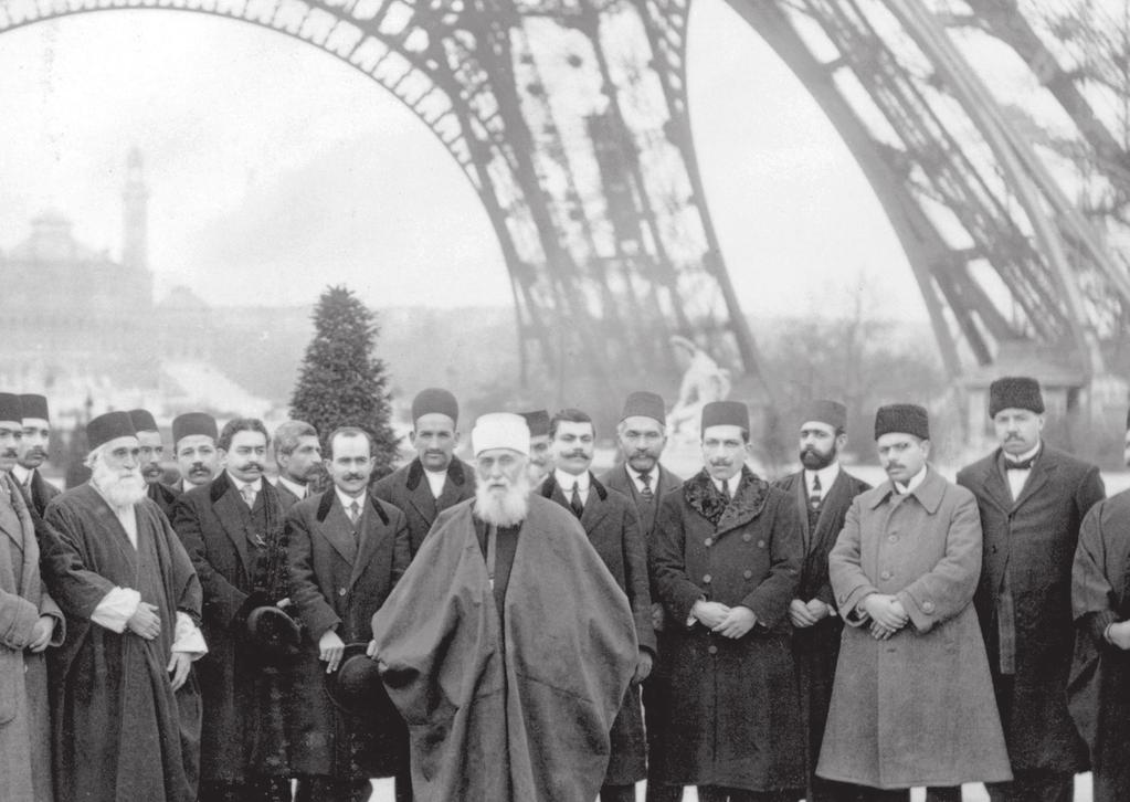 A DICSŐSÉG SZOLGÁJA AHÁ U LLÁH élete végén legidősebb fiát, Abdu l-ahá-t jelölte ki, hogy Őutána vezesse és útmutatással lássa el a bahá í hívők közösségét.