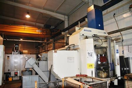 Évjárat: 1998 Vezérlő típusa: UniPro 90 Főorsó SK50 Paletta: 500x360mm