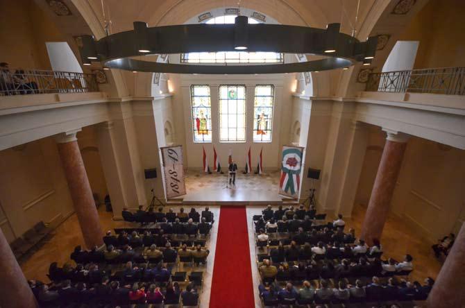 Az egyetem életének fontosabb pillanatai 105