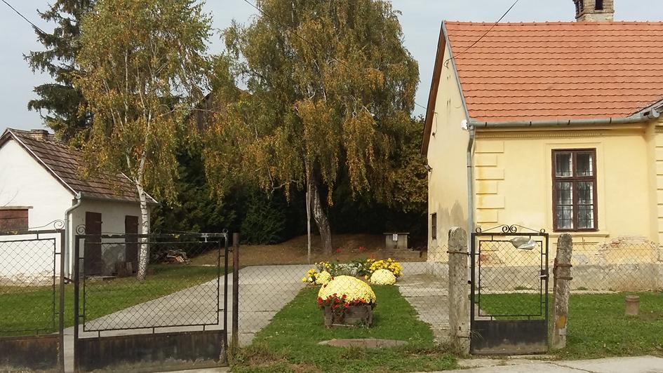 épületében kapott helyet az Idősek Otthona.