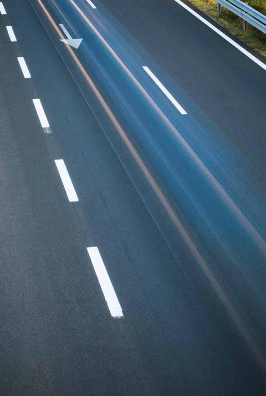 hossz / Length 65 000 t Aszfalt / Asphalt 32 000 m 3 Beton /
