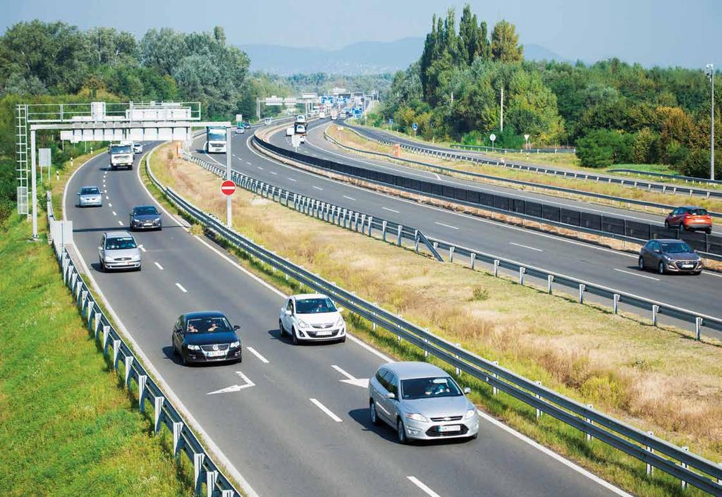 Gyorsforgalmi utak / motorways M0-s körgyűrű északkeleti szektor (2-es főút M3-as) M0 motorway, north-eastern section (Main road 2 M3) 3,5
